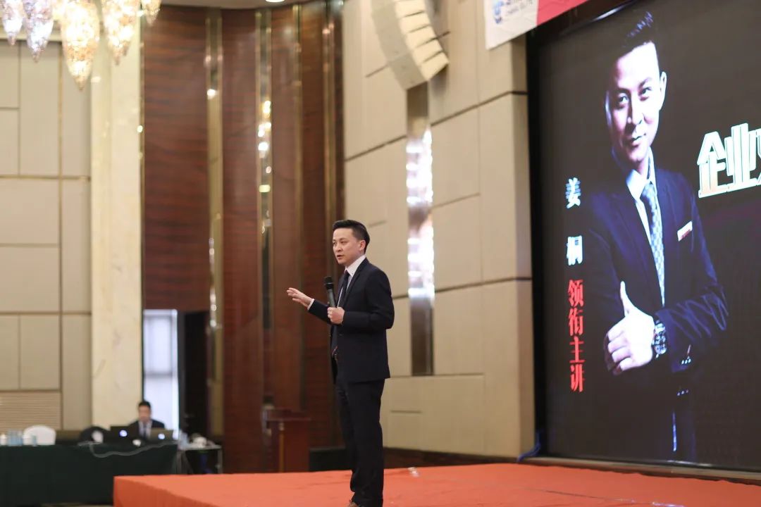 �L(f��ng)��o�������ݶ� | ����Ӣ������^(q��)���^�e�k����I(y��)�Ļ���(zh��n)�����ϵ�y(t��ng)��3.0�湫�_�n